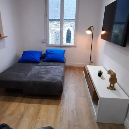 Chaleureux 50m2 Hypercentre * Portbail