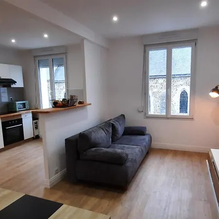 Chaleureux 50m2 Hypercentre Portbail